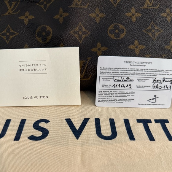 Louis Vuitton Monogram Artsy MM FULL INCLUSION ~ LV Box, LV Dust Bag and Cards - Picture 13 of 15